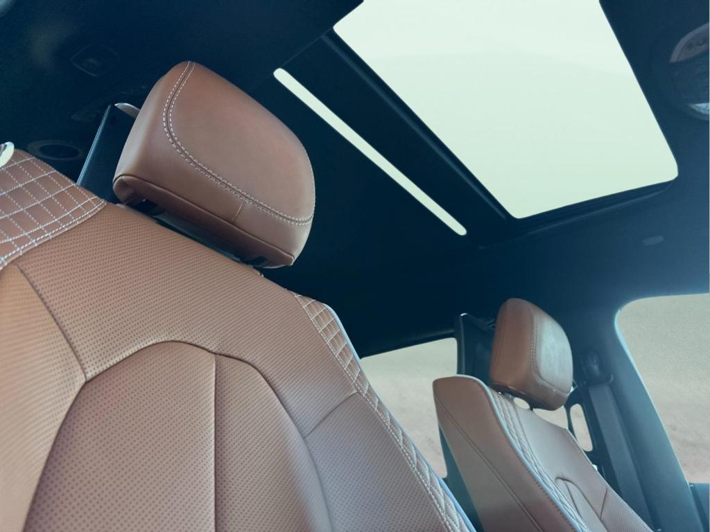 new 2026 Chrysler Pacifica Hybrid car, priced at $62,555