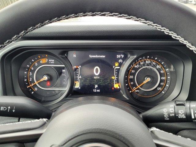 new 2025 Jeep Wrangler car, priced at $43,077