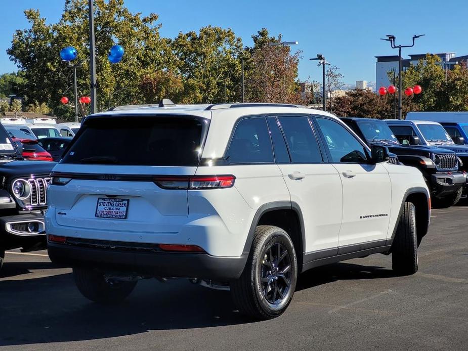 new 2025 Jeep Grand Cherokee car