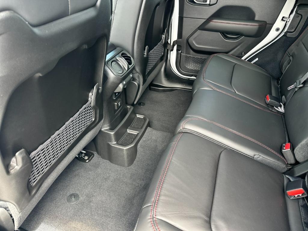new 2025 Jeep Wrangler car, priced at $71,755