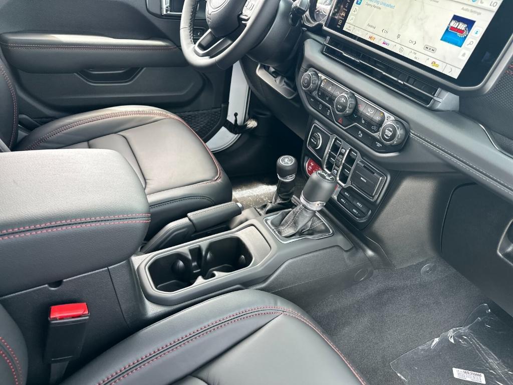 new 2025 Jeep Wrangler car, priced at $71,755