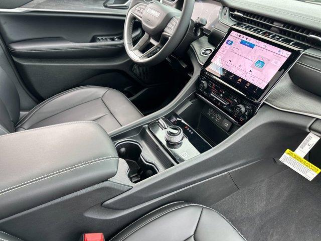 new 2025 Jeep Grand Cherokee car