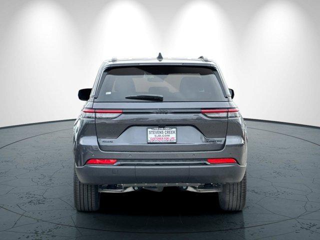 new 2025 Jeep Grand Cherokee car