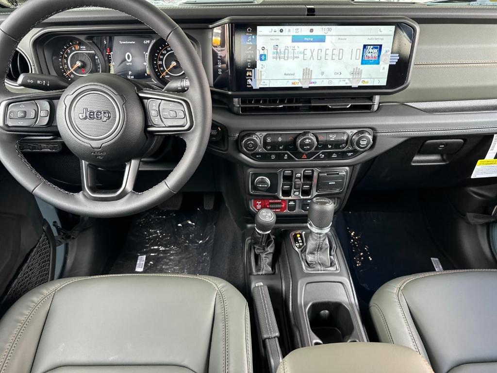new 2025 Jeep Gladiator car, priced at $64,415