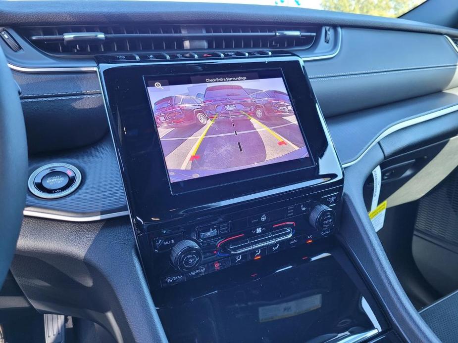 new 2025 Jeep Grand Cherokee car