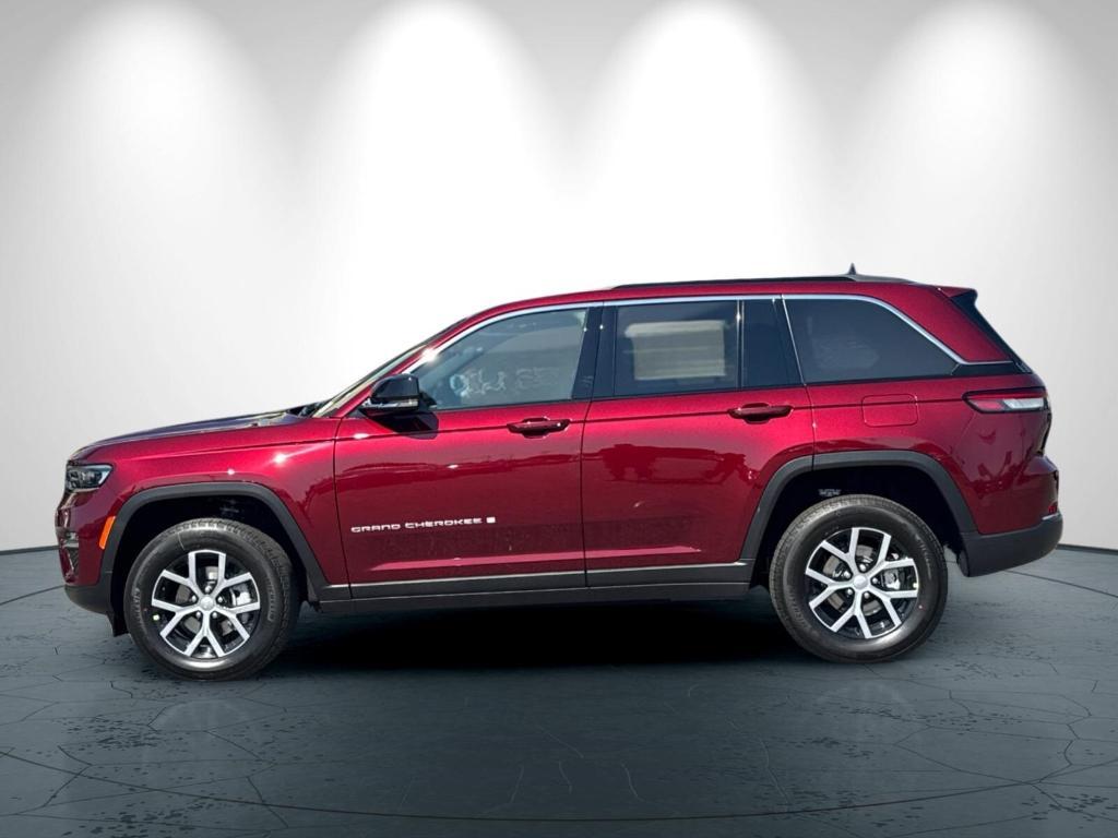 new 2025 Jeep Grand Cherokee car, priced at $47,495