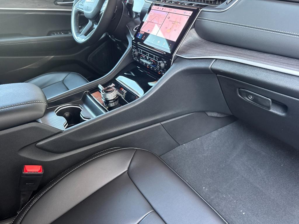 new 2025 Jeep Grand Cherokee car, priced at $47,495