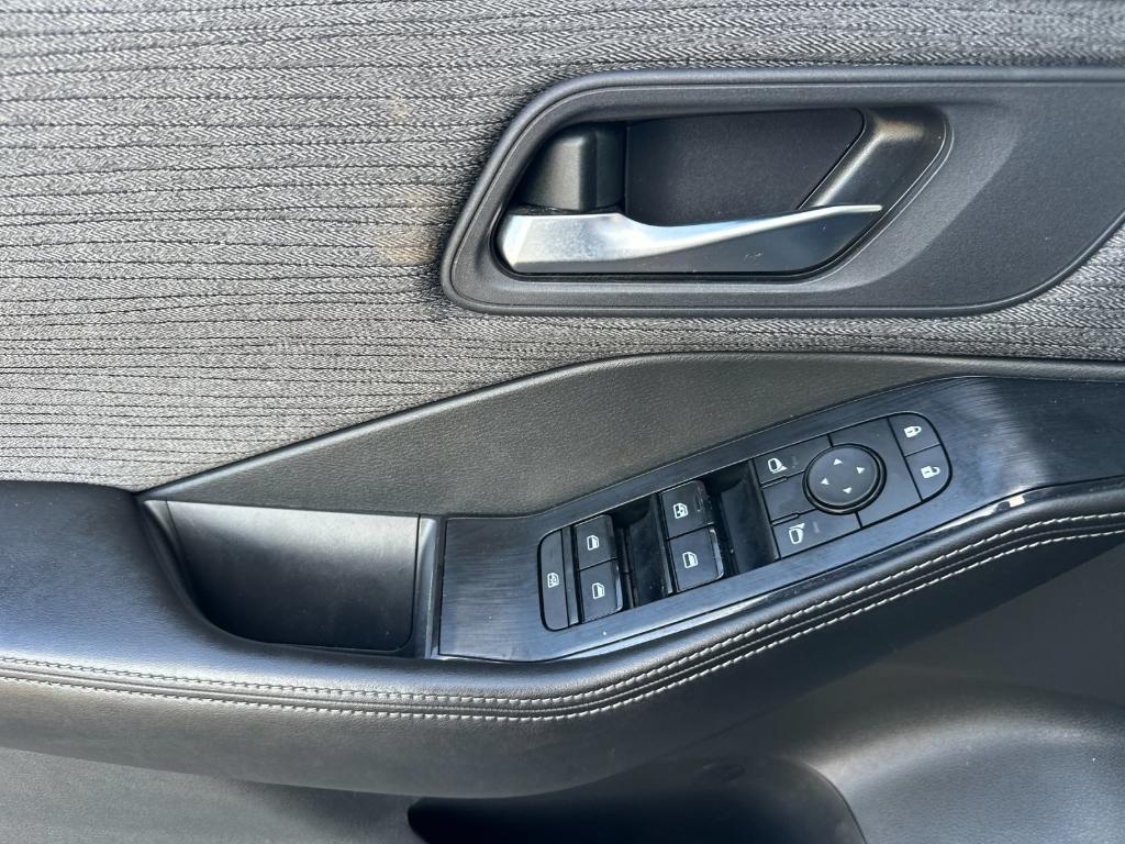 used 2022 Nissan Rogue car, priced at $19,933