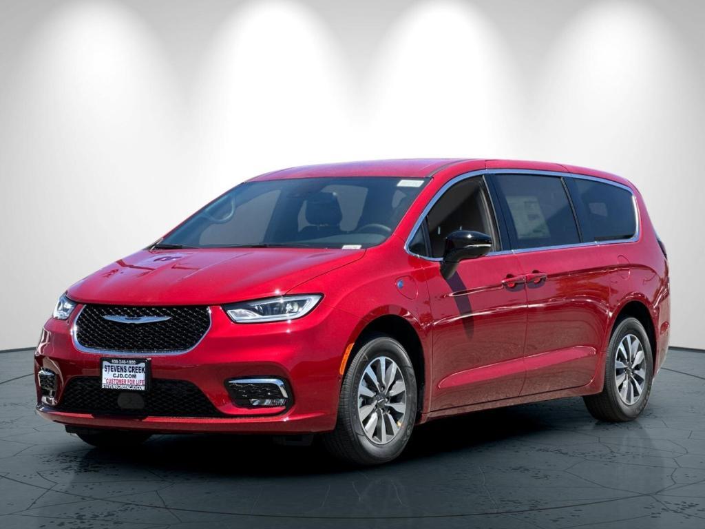 new 2025 Chrysler Pacifica Hybrid car, priced at $54,825