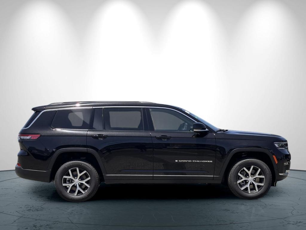 new 2025 Jeep Grand Cherokee L car, priced at $50,045