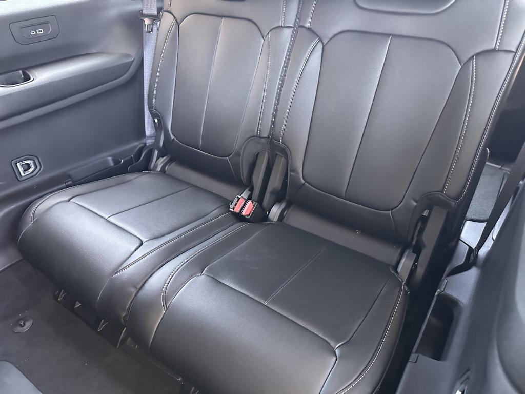new 2025 Jeep Grand Cherokee L car, priced at $50,045