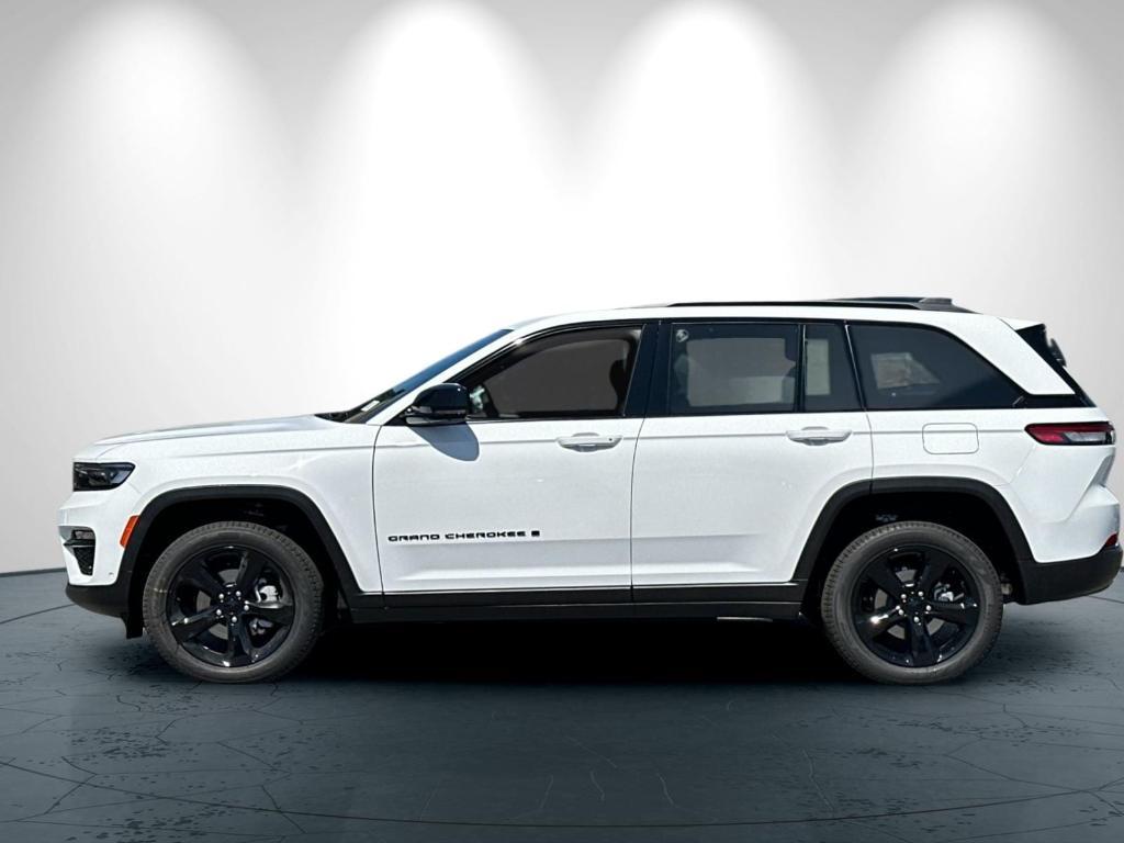 new 2025 Jeep Grand Cherokee car, priced at $55,065