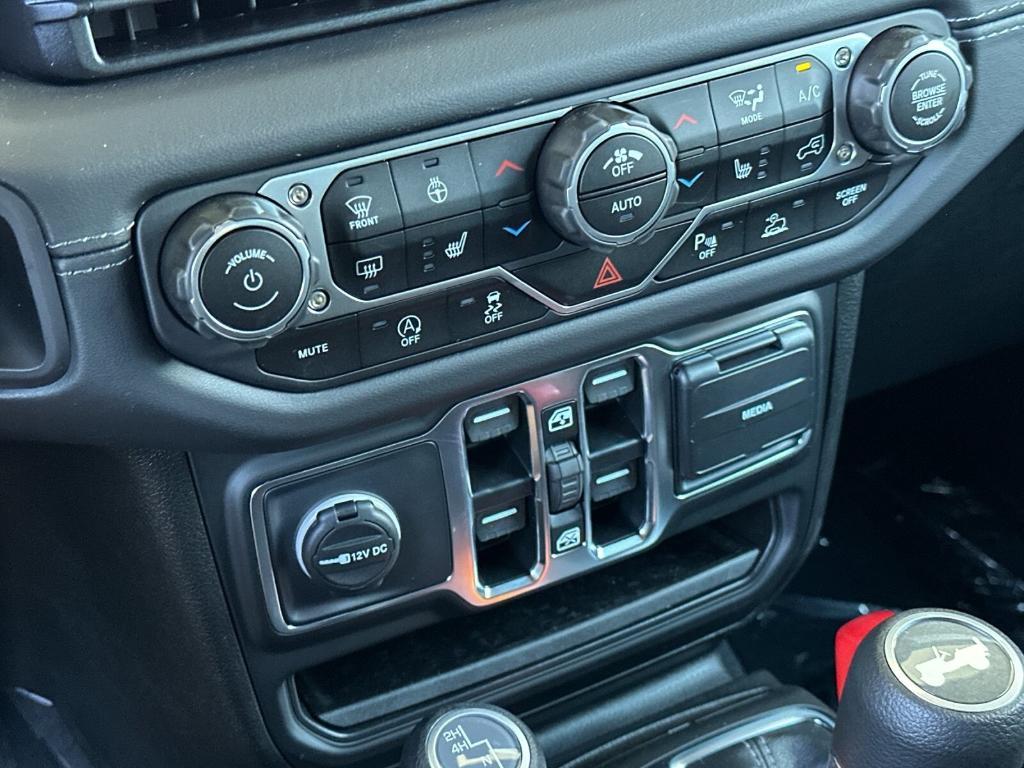 new 2025 Jeep Wrangler car, priced at $65,300
