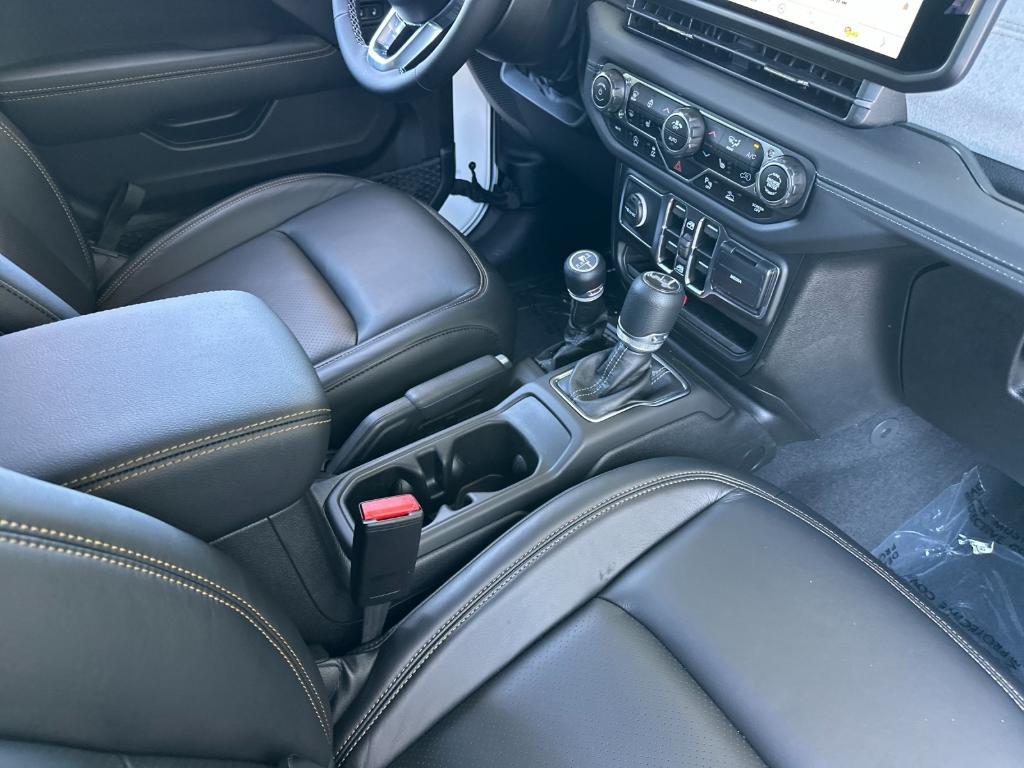 new 2025 Jeep Wrangler car, priced at $65,300