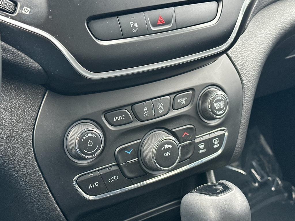 used 2019 Jeep Cherokee car, priced at $17,990