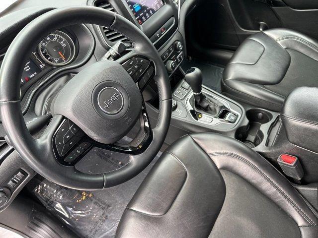 used 2019 Jeep Cherokee car