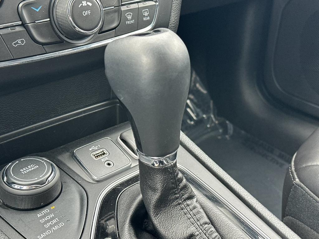 used 2019 Jeep Cherokee car, priced at $16,934