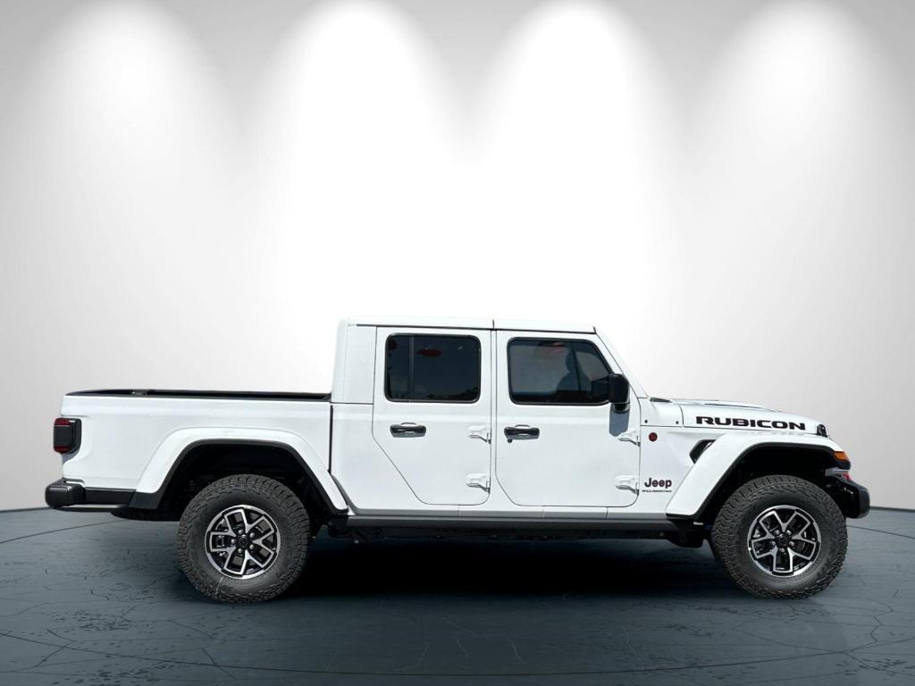new 2025 Jeep Gladiator car, priced at $59,500