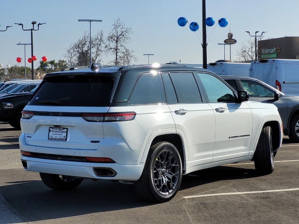 new 2025 Jeep Grand Cherokee car