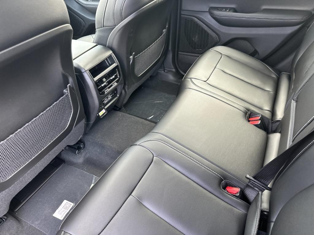 new 2025 Jeep Grand Cherokee car, priced at $49,415