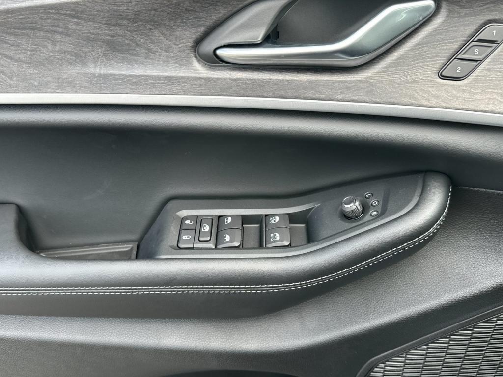 new 2025 Jeep Grand Cherokee car, priced at $49,415