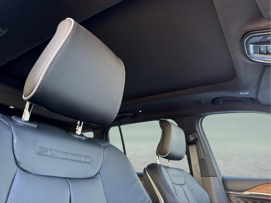 new 2025 Jeep Grand Cherokee car, priced at $69,230