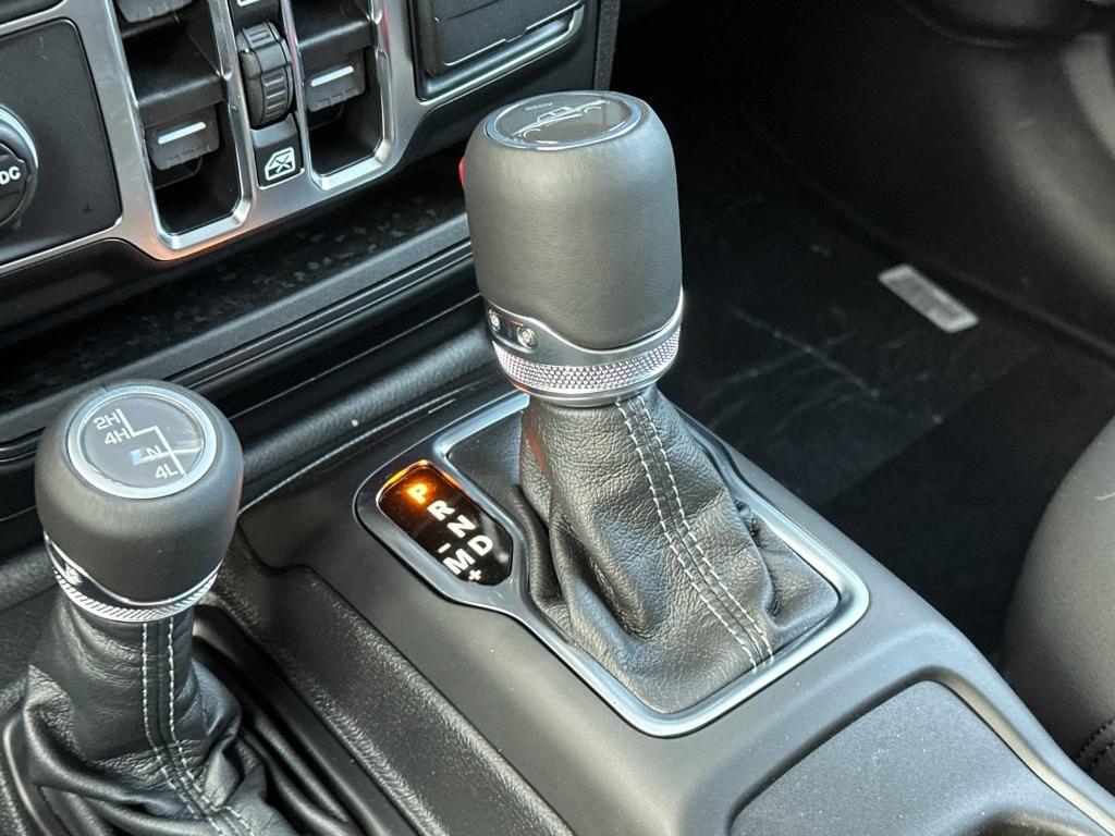 new 2025 Jeep Gladiator car, priced at $49,410