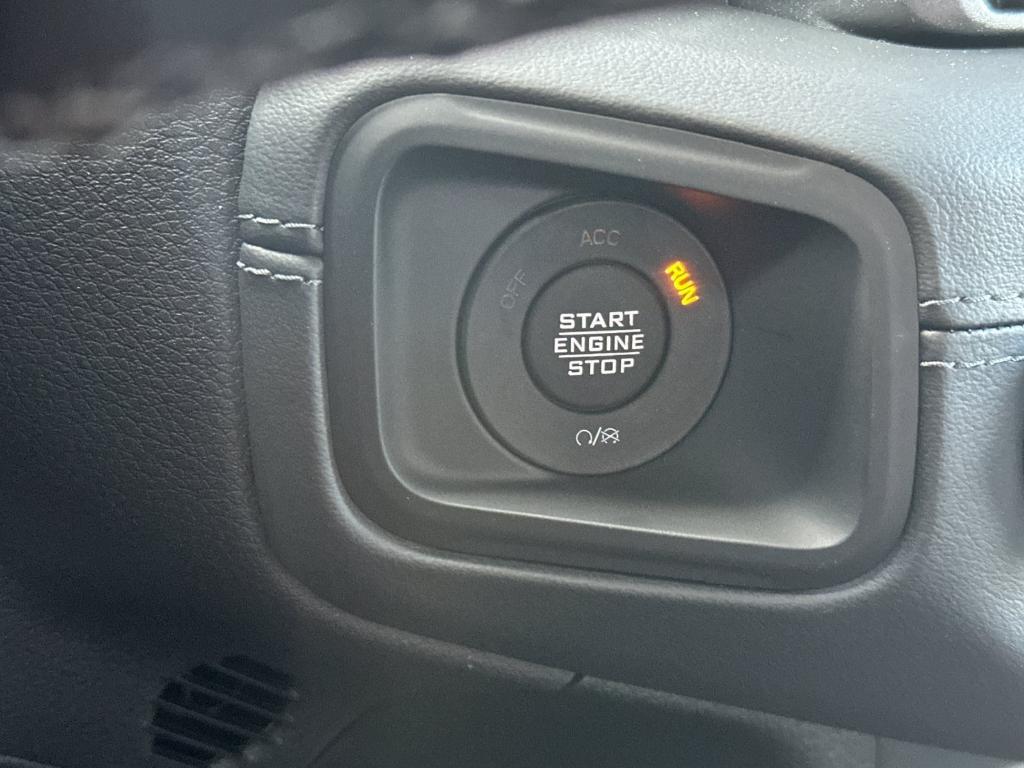 new 2025 Jeep Gladiator car, priced at $49,410