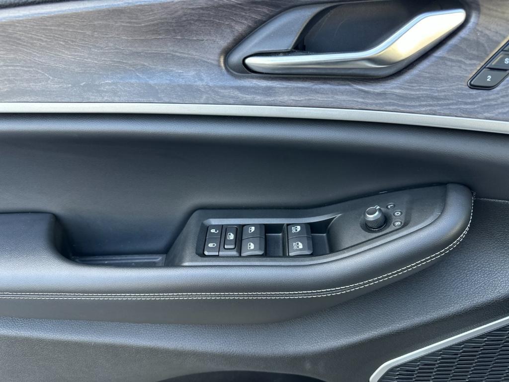 used 2024 Jeep Grand Cherokee 4xe car, priced at $37,988