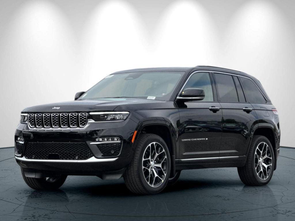 new 2025 Jeep Grand Cherokee car, priced at $69,825