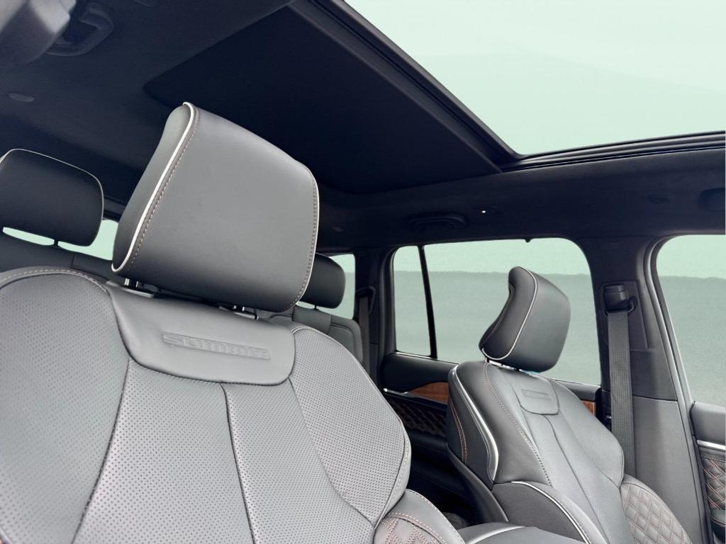 new 2025 Jeep Grand Cherokee car, priced at $69,825