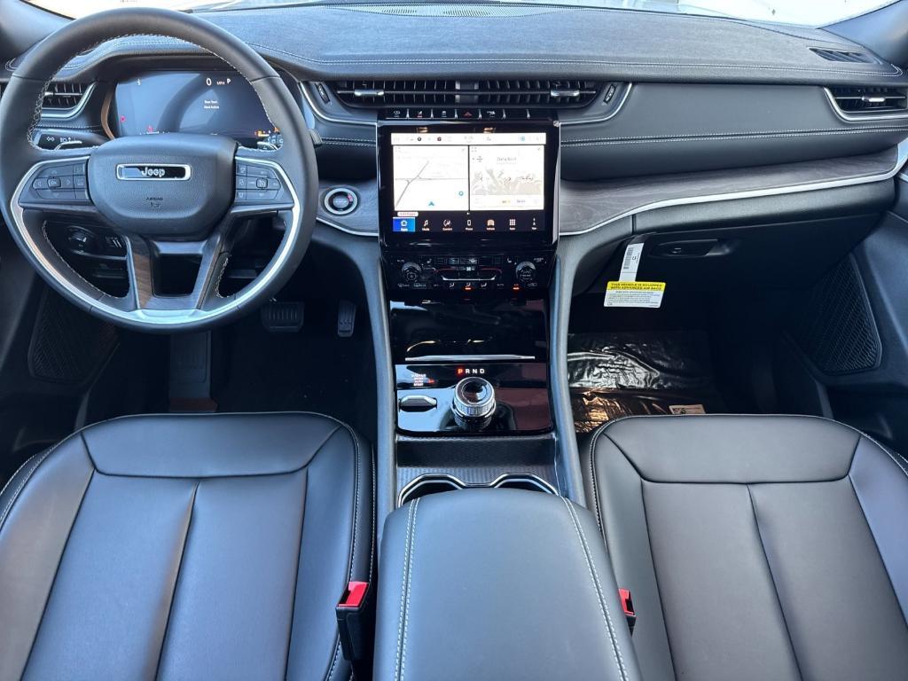new 2025 Jeep Grand Cherokee car, priced at $47,495