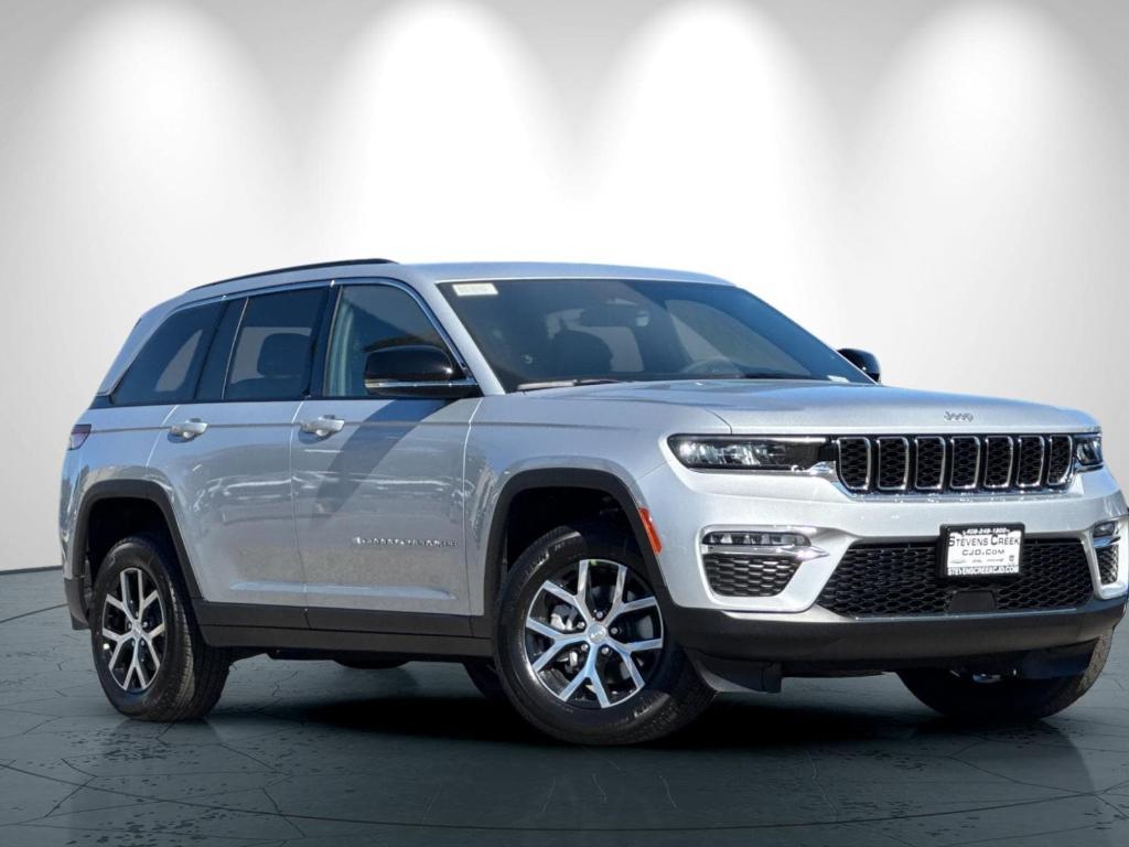 new 2025 Jeep Grand Cherokee car, priced at $47,495