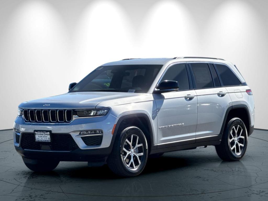 new 2025 Jeep Grand Cherokee car, priced at $47,495