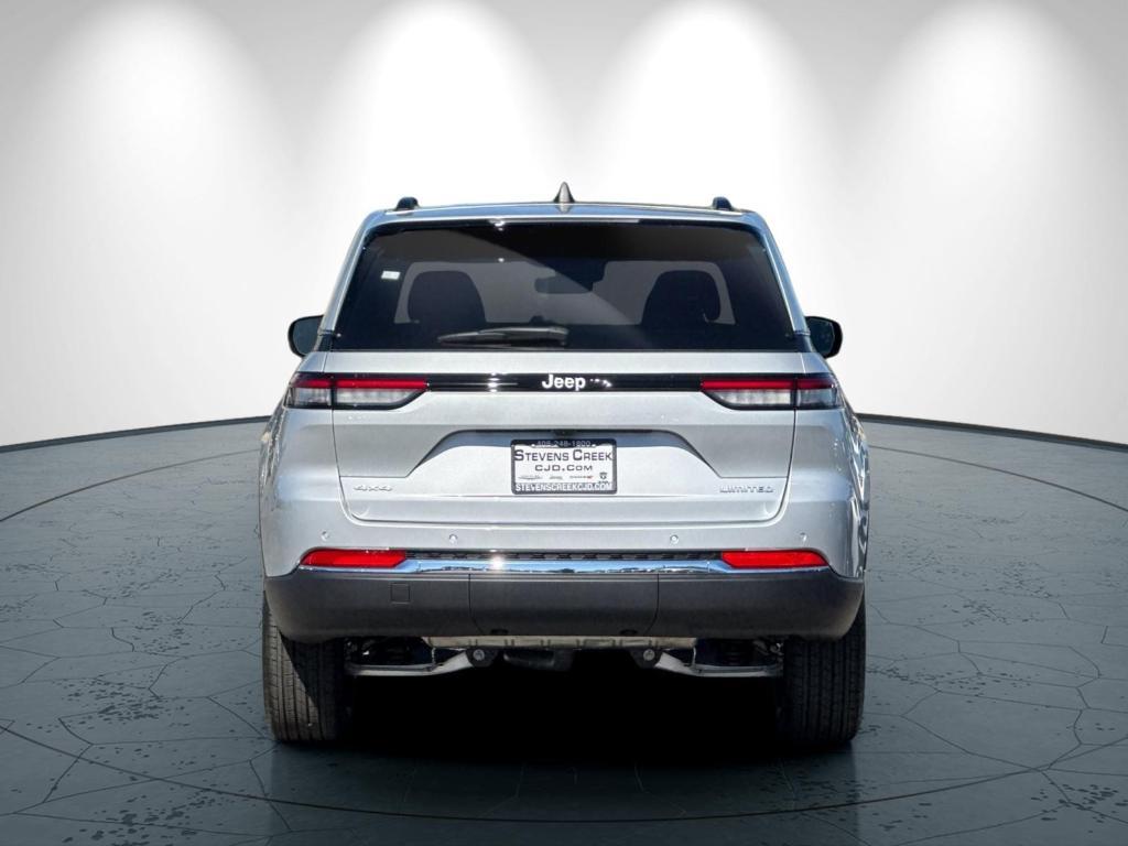 new 2025 Jeep Grand Cherokee car, priced at $47,495