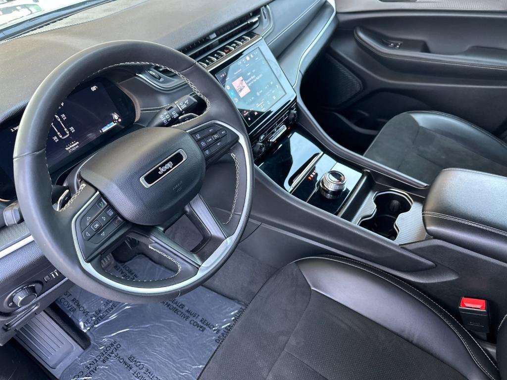 used 2024 Jeep Grand Cherokee L car, priced at $29,998
