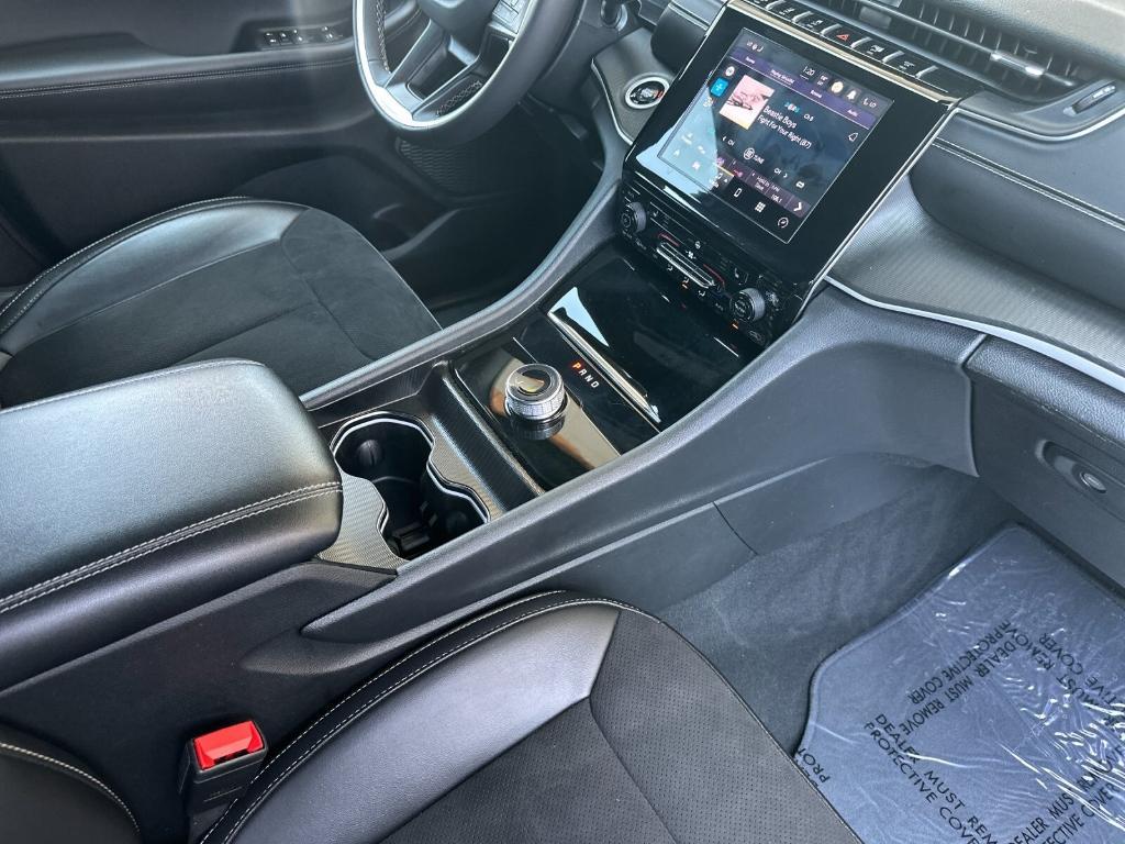 used 2024 Jeep Grand Cherokee L car, priced at $29,998