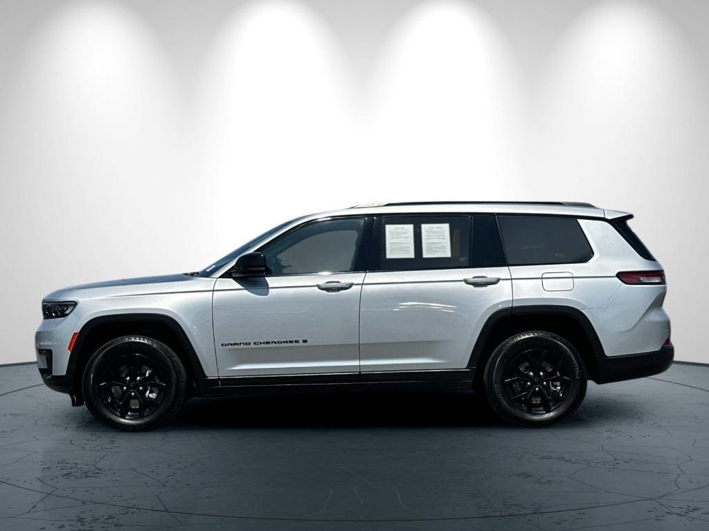 used 2024 Jeep Grand Cherokee L car, priced at $29,998