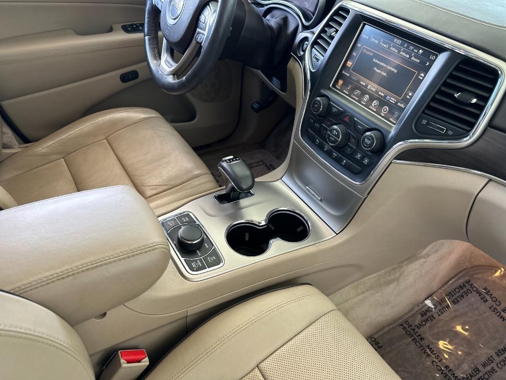 used 2015 Jeep Grand Cherokee car, priced at $18,997