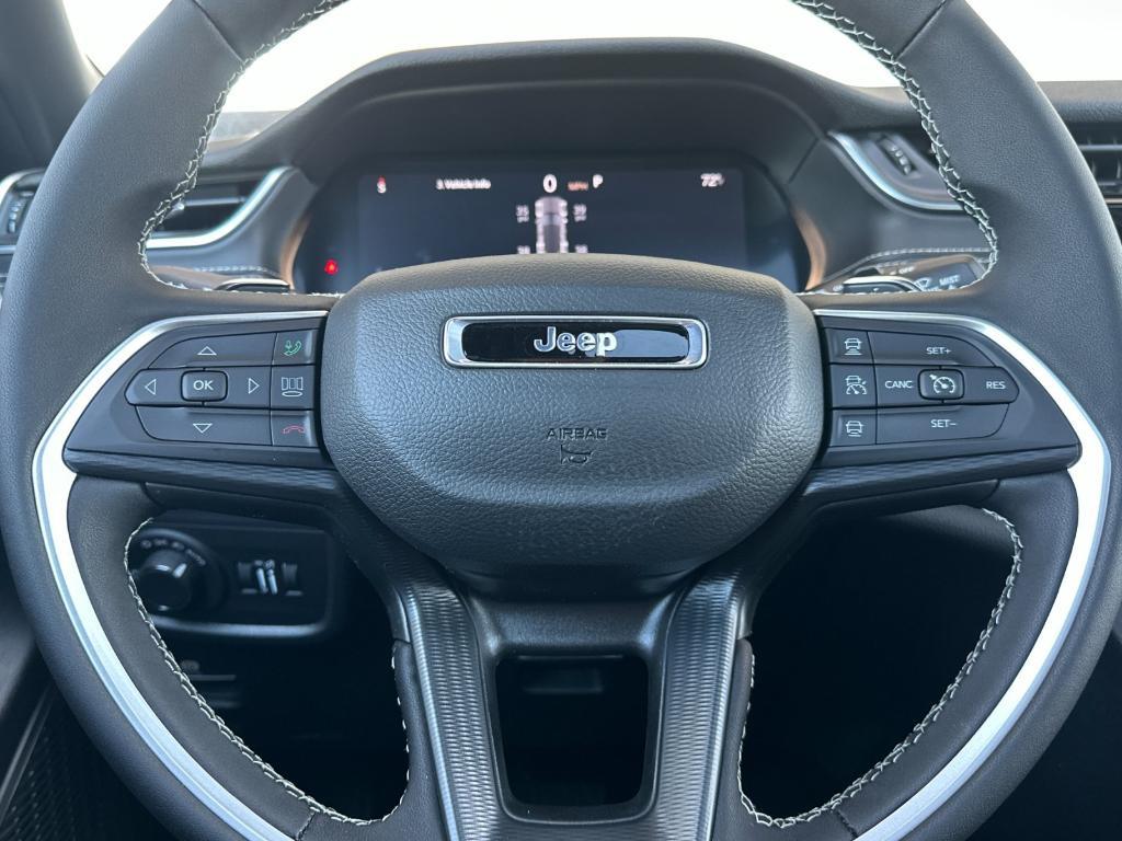 new 2025 Jeep Grand Cherokee car