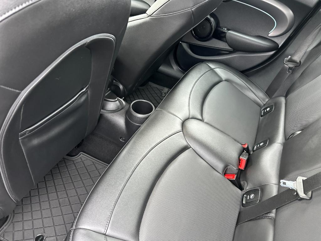 used 2022 MINI Hardtop car, priced at $24,997