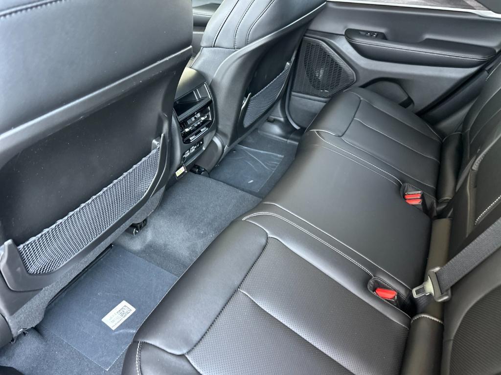 new 2025 Jeep Grand Cherokee car, priced at $52,935