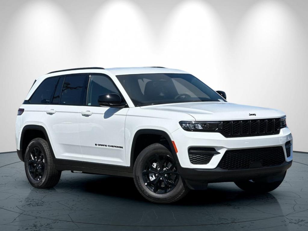 new 2025 Jeep Grand Cherokee car, priced at $46,630