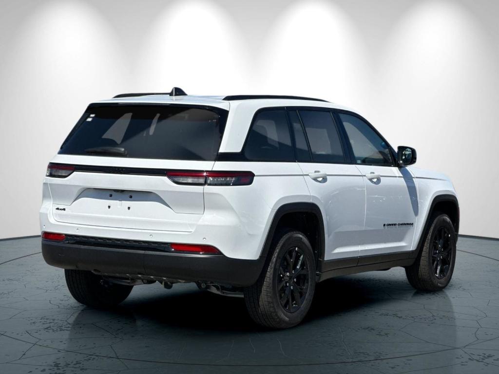 new 2025 Jeep Grand Cherokee car, priced at $46,630