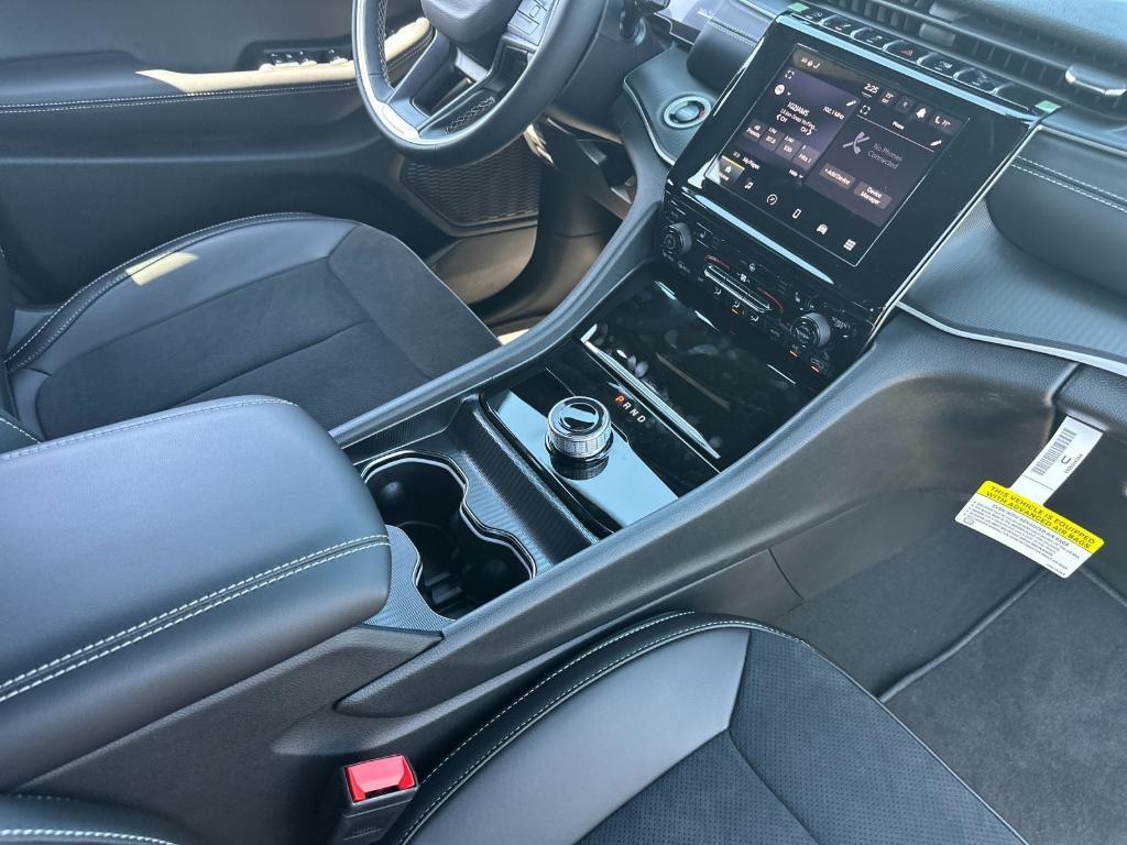 new 2025 Jeep Grand Cherokee car, priced at $46,630