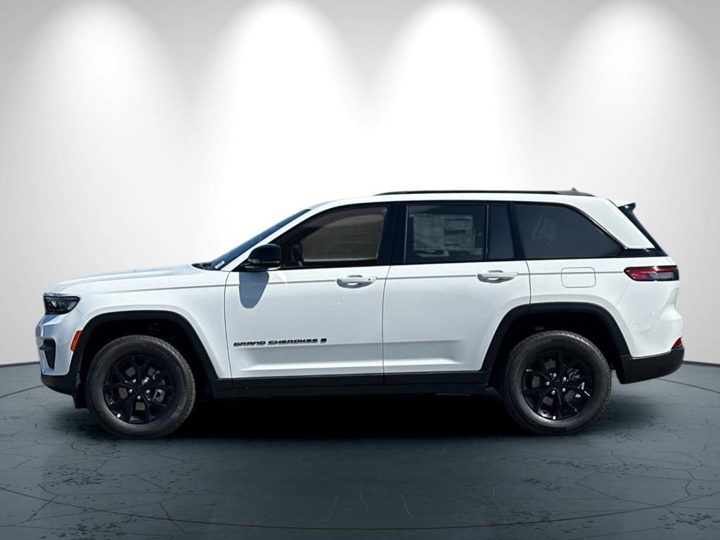 new 2025 Jeep Grand Cherokee car, priced at $46,630