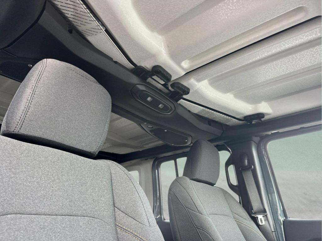 new 2026 Jeep Wrangler car, priced at $55,100