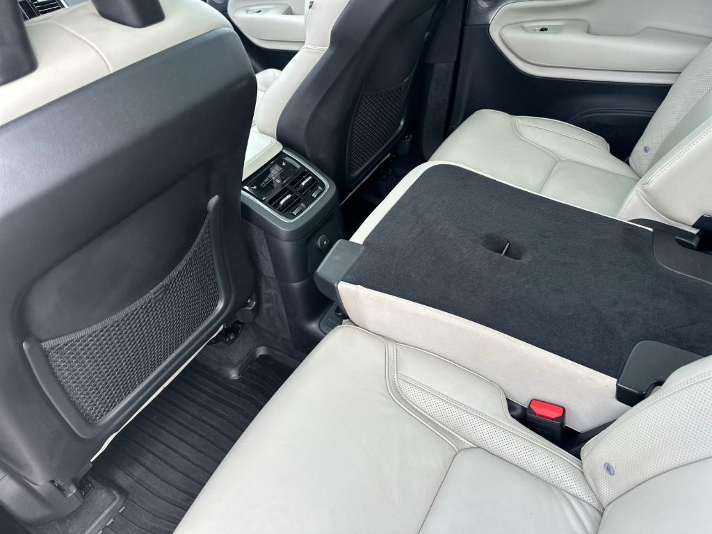 used 2022 Volvo XC90 Recharge Plug-In Hybrid car, priced at $44,990