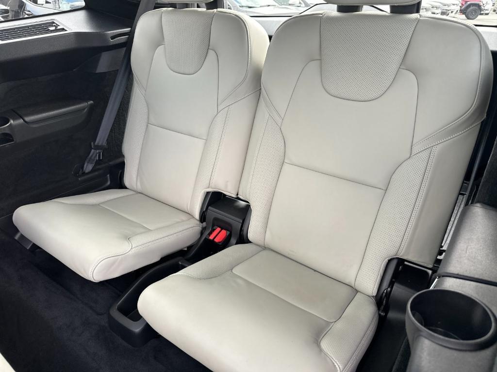 used 2022 Volvo XC90 Recharge Plug-In Hybrid car, priced at $44,990