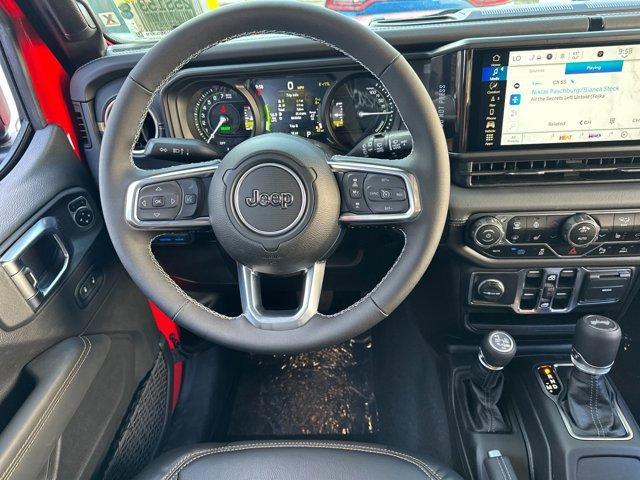 new 2025 Jeep Wrangler 4xe car